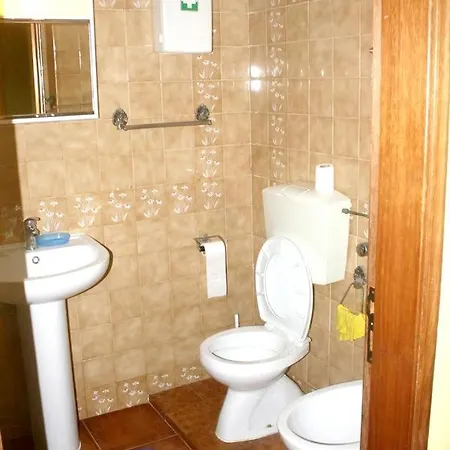 Rua Manuel Faria Apartment